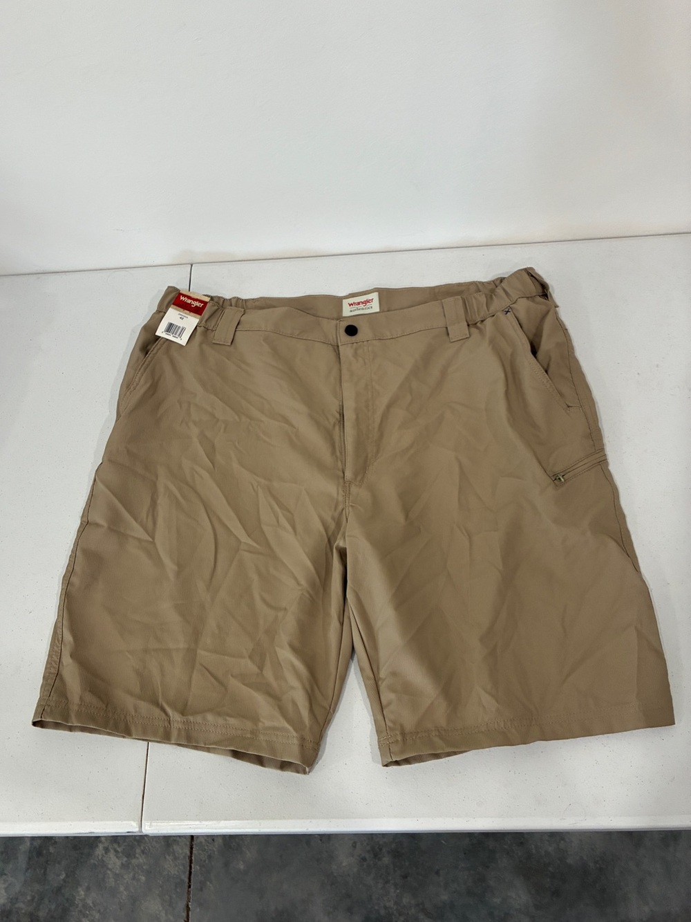 New with tags (NWT) Wrangler Authentics Men’s Outdoor Performance Shorts